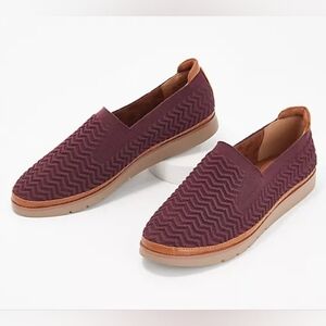 Earth origins eggplant purple flats slip on shoes sz 7.5 SH76